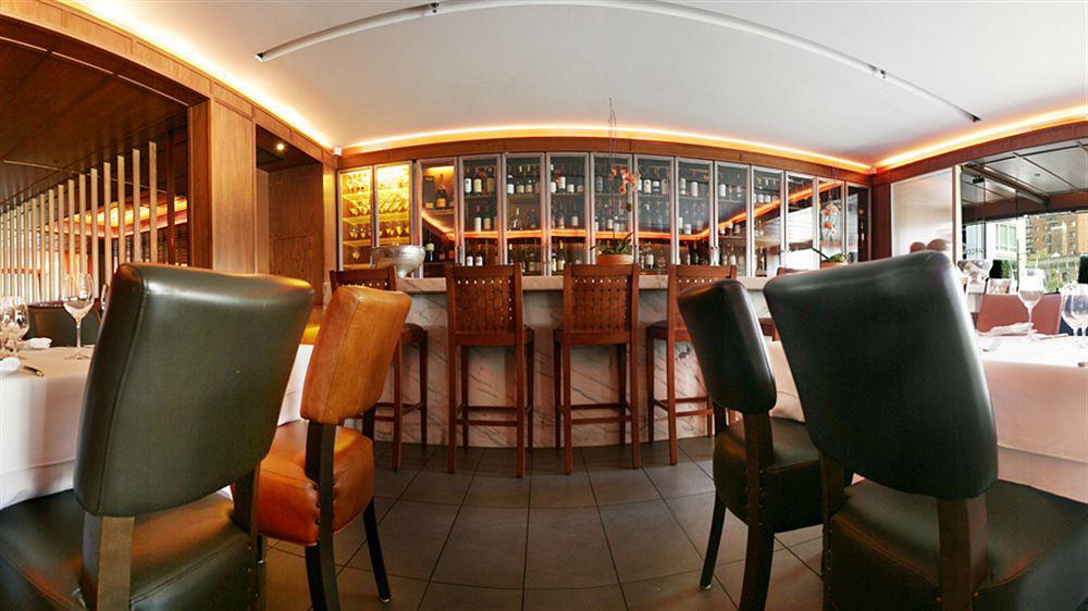 Hotel Le Cantlie Suites Montreal Bagian luar foto