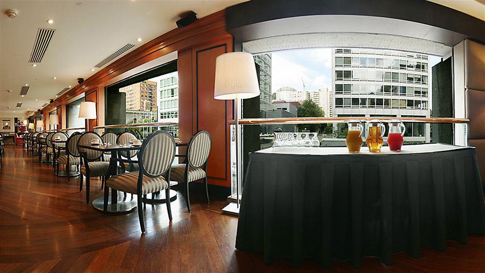 Hotel Le Cantlie Suites Montreal Bagian luar foto
